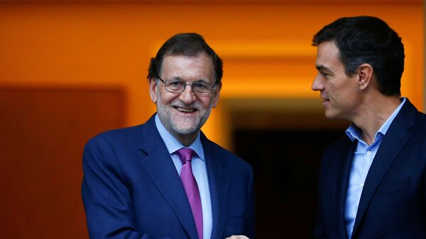 Mariano Rajoy, presidente del Gobierno de España, y Pedro Sánchez, secretario general del PSOE  - Sputnik Mundo