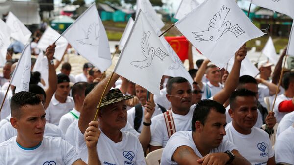 Paz con las FARC en Colombia (archivo) - Sputnik Mundo