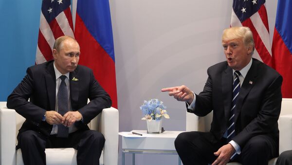 Presidentes de Rusia y EEUU, Vladímir Putin y Donald Trump (archivo) - Sputnik Mundo