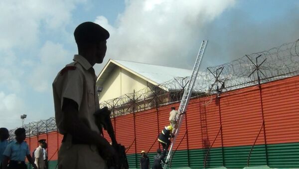 Un policía de Guyana cerca de la prisión Camp Street (archivo) - Sputnik Mundo