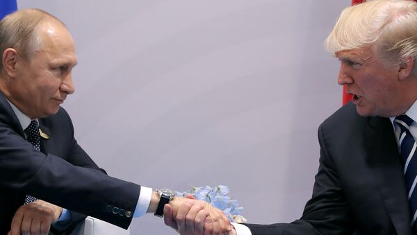 Vladímir Putin, presidente de Rusia, y Donald Trump, presidente de EEUU (archivo) - Sputnik Mundo