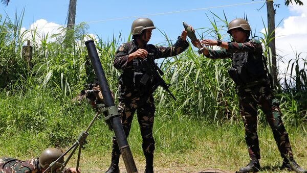 Militares filipinos en Marawi - Sputnik Mundo