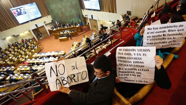Demostración contra la legalización del aborto en Congreso de Chile - Sputnik Mundo