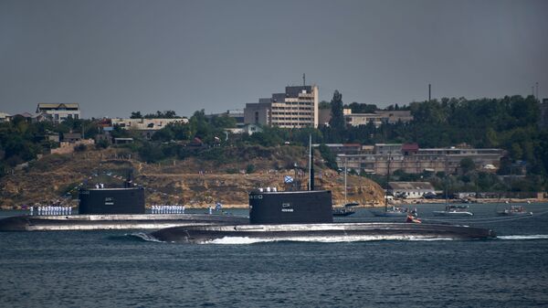 Submarinos de la Flota rusa del Mar Negro en Sebastopol - Sputnik Mundo