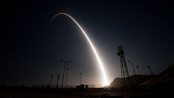 Prueba del misil balístico intercontinental Minuteman III - Sputnik Mundo