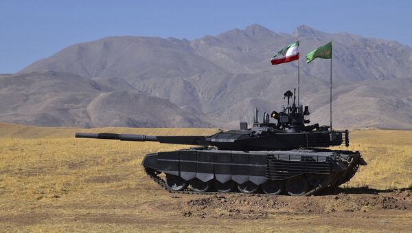 This picture released by the official website of the Iranian Defense Ministry on Sunday, March 12, 2017, shows domestically manufactured tank called Karrar in an undisclosed location in Iran. - Sputnik Mundo