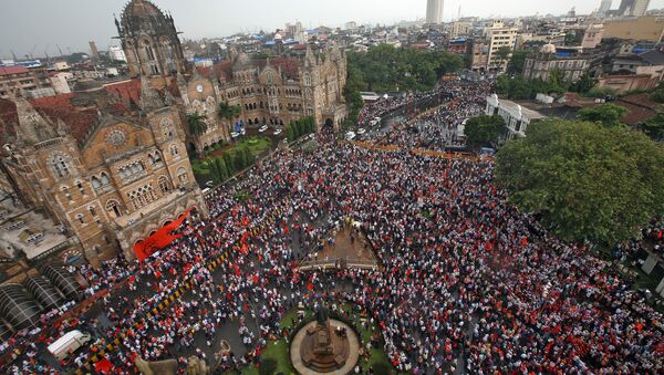La protesta de los marathas en Mumbai - Sputnik Mundo