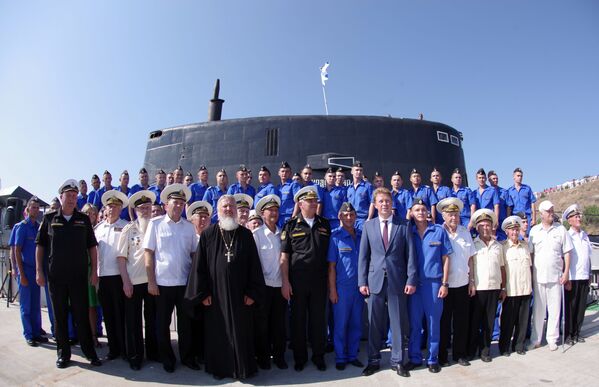 El comandante de la Flota rusa del Mar Negro, almirante Alexandr Vitko, y el gobernador interino de la ciudad de Sebastopol, Dmitri Ovsiánikov - Sputnik Mundo