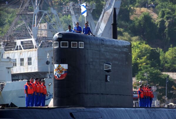 La ceremonia de bienvenida al submarino Krasnodar, en Sebastopol - Sputnik Mundo