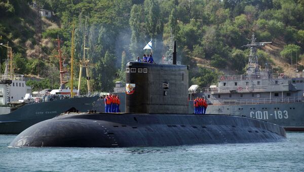 La ceremonia de bienvenida al submarino Krasnodar, en Sebastopol - Sputnik Mundo