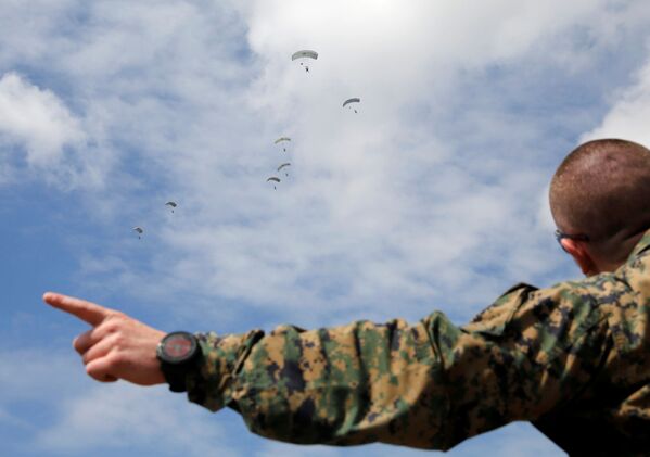 Militares estadounidenses, durante las maniobras conjuntas Northern Viper 17 en Hokkaido - Sputnik Mundo