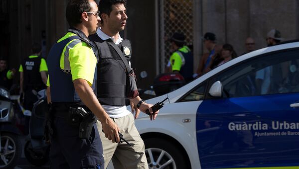 Policías en Barcelona - Sputnik Mundo