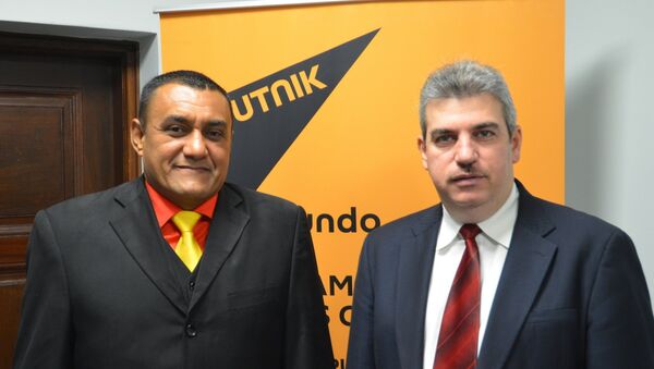 Sputnik recibió en sus estudios a William Pérez (izq) y Yul Jabour (der), diputados de la Asamblea Nacional y representantes venezolanos del Parlasur - Sputnik Mundo