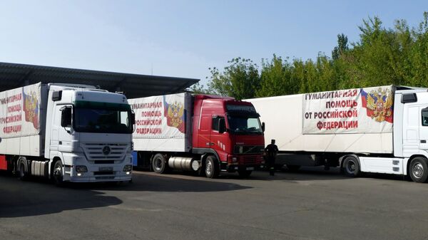 Convoy ruso de ayuda humanitaria llega a Donbás - Sputnik Mundo