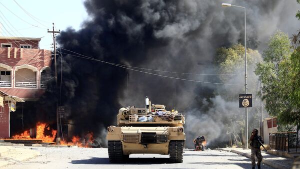 Un tanque iraquí en Tal Afar, Irak - Sputnik Mundo