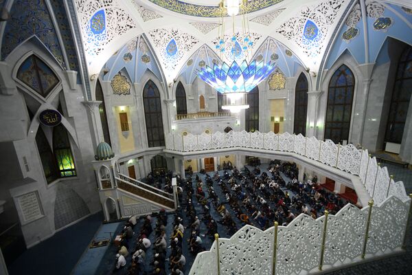 Los musulmanes de Rusia celebran la festividad de Eid al Adha - Sputnik Mundo