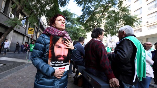 Manifestación en Buenos Aires, Argentina, por la desaparición de Santiago Maldonado (archivo) - Sputnik Mundo