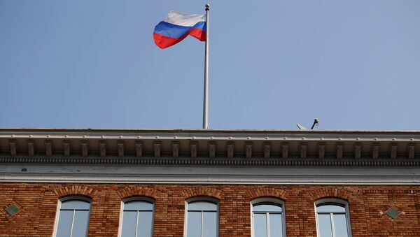 La bandera rusa en el consulado en San Francisco, EEUU - Sputnik Mundo