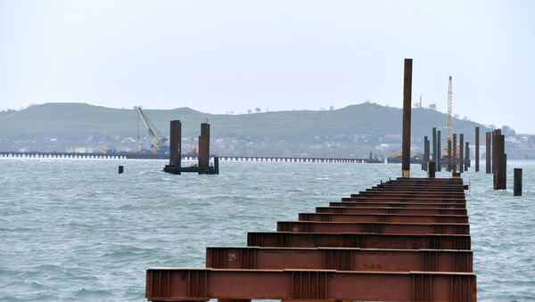 Construction of Kerch Strait Bridge in Crimea - Sputnik Mundo