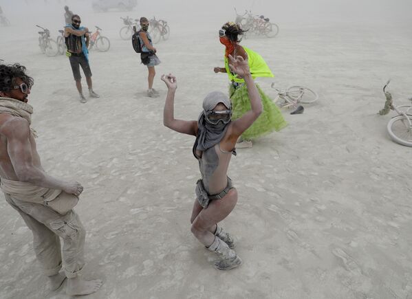 Burning man: así es el festival que está de moda en el mundo - Sputnik Mundo