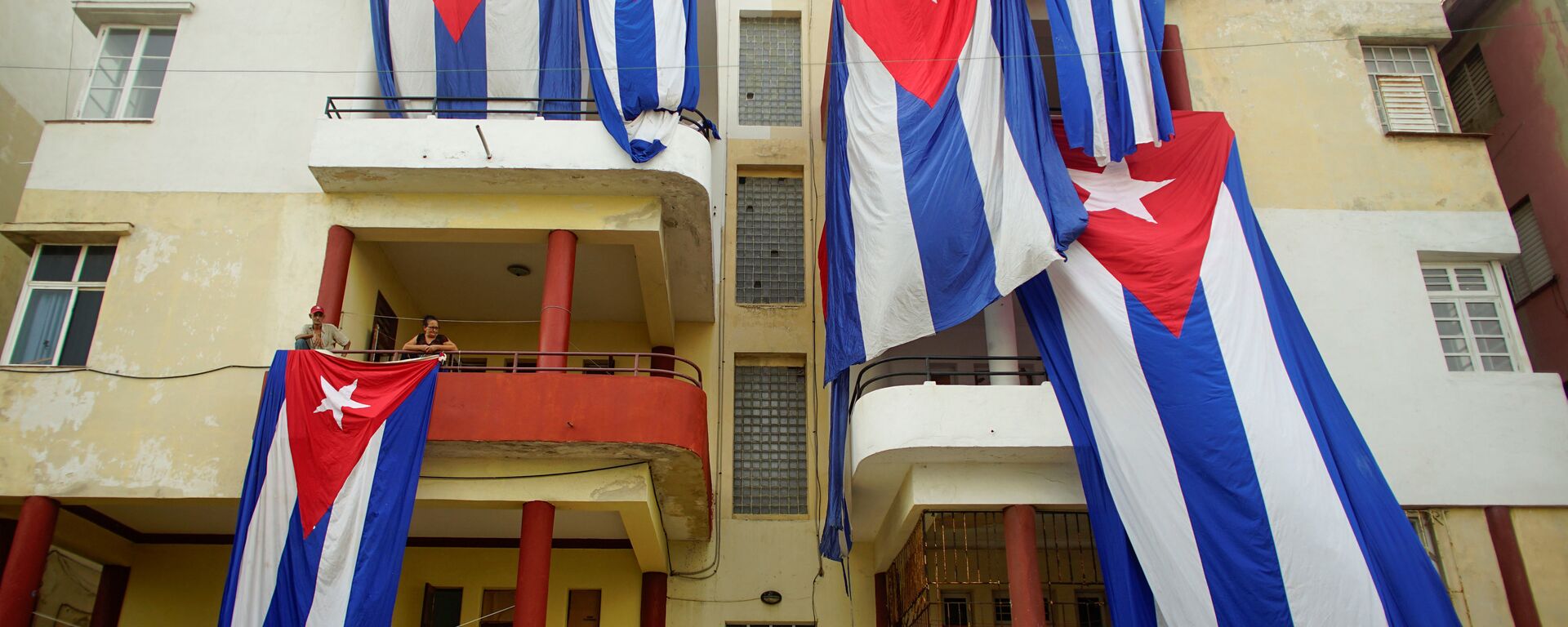 Las banderas de Cuba se secan tras el huracán Irma - Sputnik Mundo, 1920, 19.11.2021