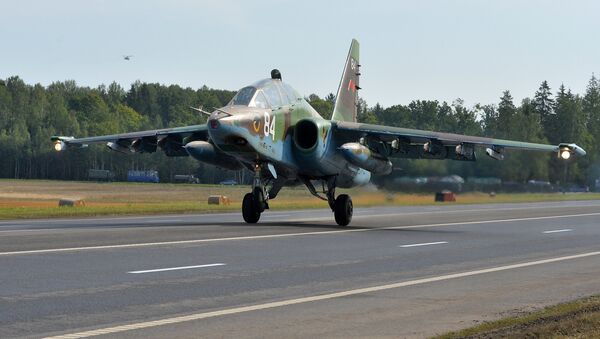 Avión Yak-130 de las FFAA de Bielorrusia - Sputnik Mundo