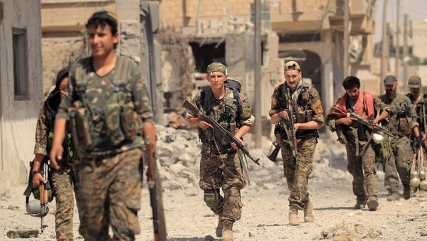Soldados de las Fuerzas Democráticas sirias - Sputnik Mundo