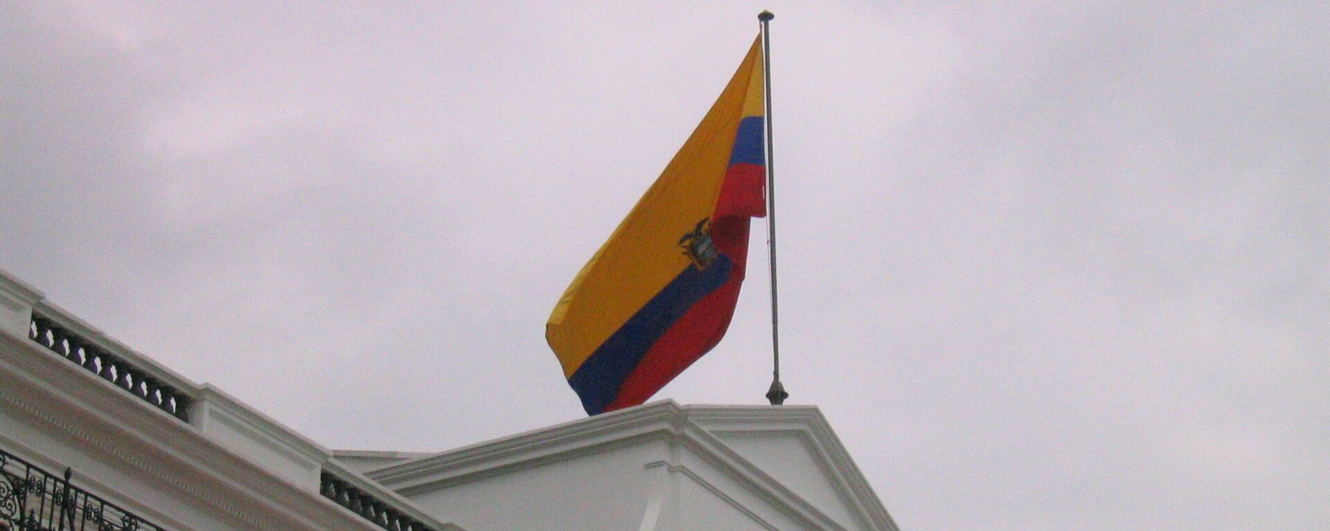 Bandera de Ecuador - Sputnik Mundo, 1920, 17.12.2021