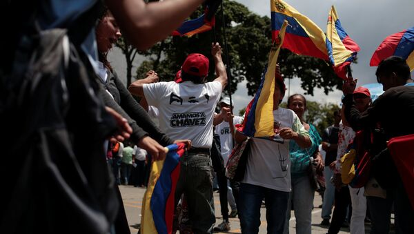 Partidarios del presidente de Venezuela, Nicolás Maduro - Sputnik Mundo