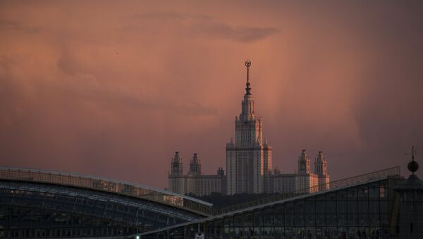 El edificio de la Universidad Lomonósov de Moscú - Sputnik Mundo
