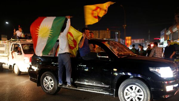 Kurdos iraquíes celebran el referéndum separatista - Sputnik Mundo