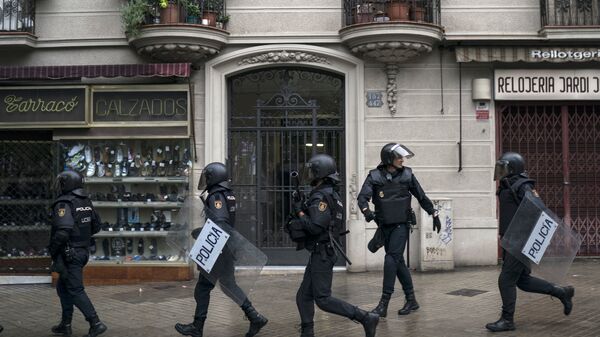 Policía española en Cataluña (imagen referencial) - Sputnik Mundo