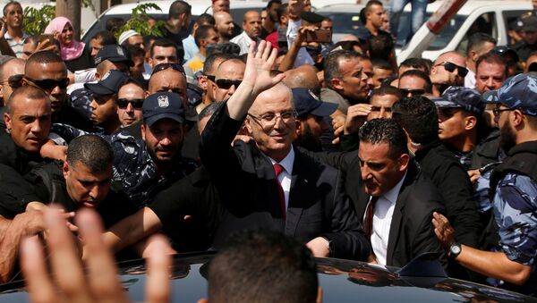 Rami Hamdallah, primer ministro de Palestina, llega a la Franja de Gaza - Sputnik Mundo