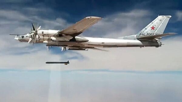Bombardero estratégico Tu-95MS - Sputnik Mundo