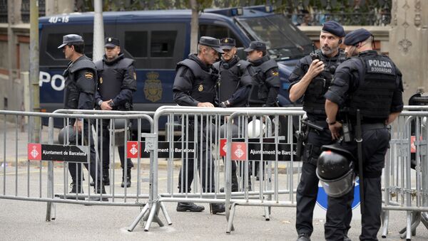 Agentes de la Policía Nacional de España - Sputnik Mundo
