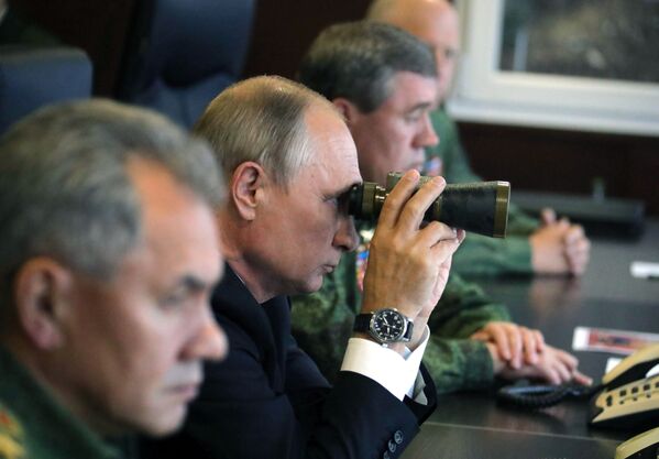 Vladímir Putin cumple 65 años - Sputnik Mundo