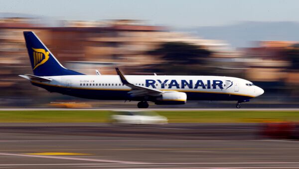 Avión de Ryanair (archivo) - Sputnik Mundo