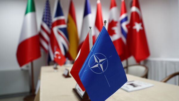 Las banderas de OTAN y sus miembros - Sputnik Mundo