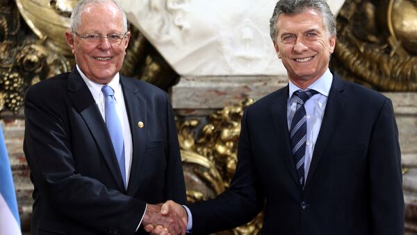 Presidente de Argentina, Mauricio Macri y su homólogo peruano, Pedro Pablo Kuczynski - Sputnik Mundo