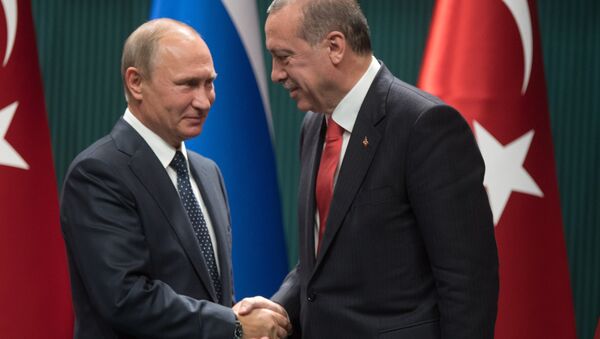 El presidente de Rusia, Vladímir Putin, y presidente de Turquía, Recep Tayyip Erdogan - Sputnik Mundo