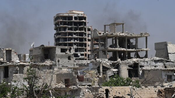 Edificios destruidos cerca de Damasco, Siria (archivo) - Sputnik Mundo