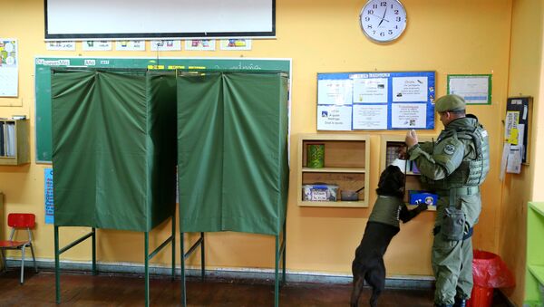 Se abren las urnas en Chile para las elecciones - Sputnik Mundo