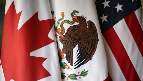 Las banderas de Canadá, EEUU y México - Sputnik Mundo