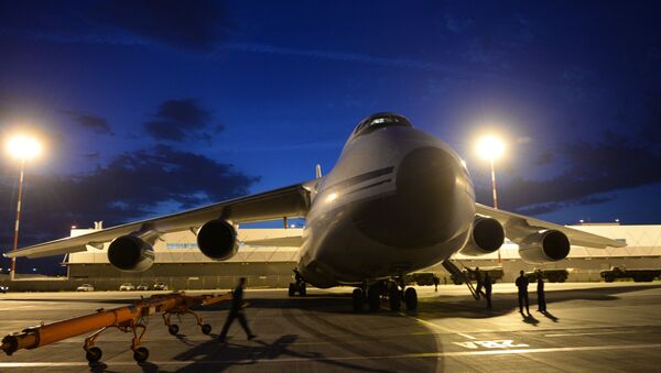 Avión de transporte ruso An-124 - Sputnik Mundo