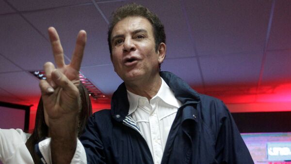 Salvador Nasralla, el candidato presidencial hondureño por el partido Alianza de la Oposición - Sputnik Mundo