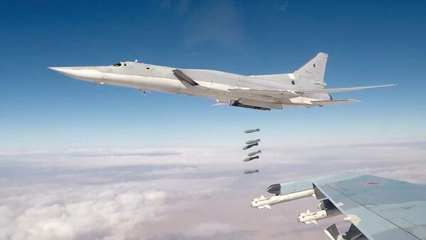 Bombardero estratégico ruso Tu-22M3 (imagen referencial) - Sputnik Mundo
