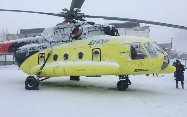 El helicóptero Mi-8AMT en la Fábrica de Aviación de Ulán Udé - Sputnik Mundo