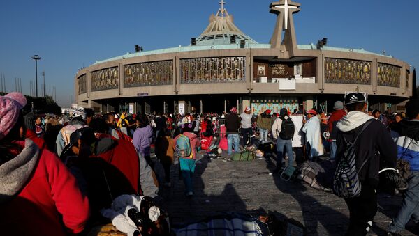 Basílica de Guadalupe en Ciudad de México - Sputnik Mundo