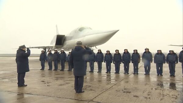Héroes de la patria: así regresan a casa los pilotos militares rusos - Sputnik Mundo