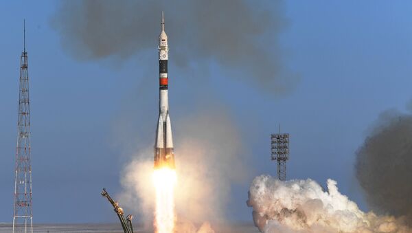Lanzamiento de un cohete ruso Soyuz (archivo) - Sputnik Mundo